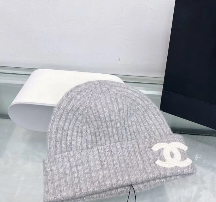 Chanel Knitted Knitted Knitted Wool Hat for Men and Women, Light Luxury Cold Hat | Suyperbuy Spread