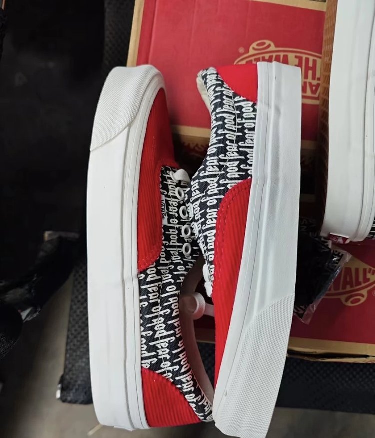 Vans board shoes, one foot low cut shoesFear of God x Vans Era 95 dx white black fog  | Suyperbuy Sp