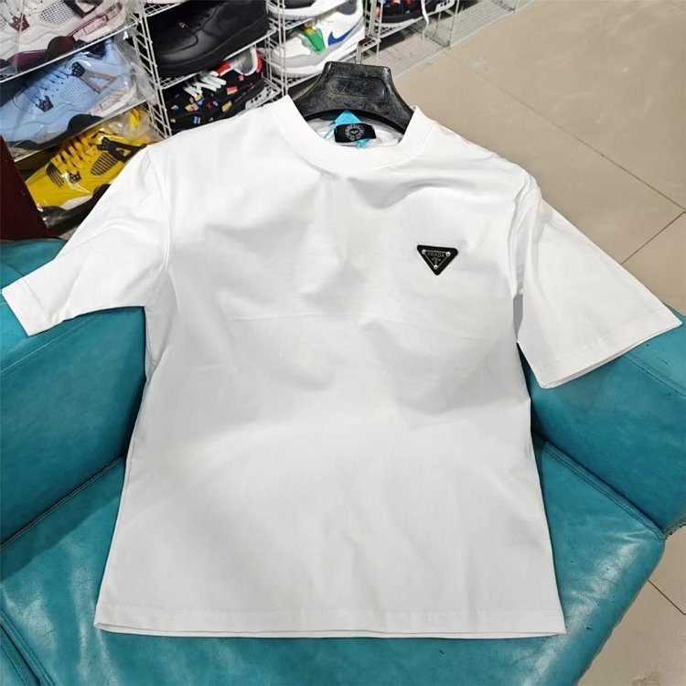 Prada Light Luxury Business Short Sleeve T-shirt Men's White Grey Half Sleeve Top | Suyperbuy Spread