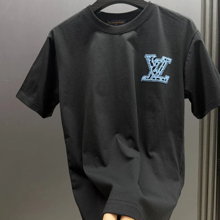Louis Vuitton short sleeved T-shirt unisex knit top with half sleeves