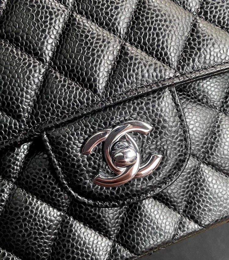 Chanel genuine leather women's bag with diamond grid chain shoulder crossbody bag | Suyperbuy Spread