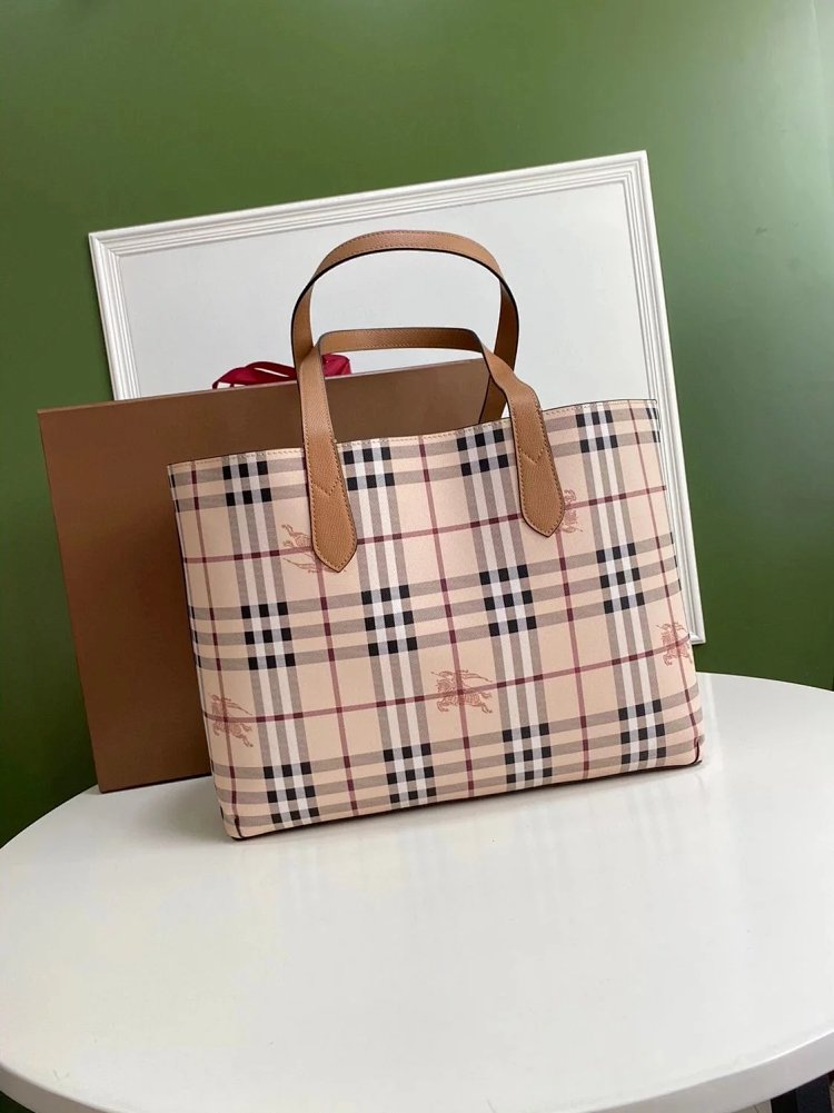Burberry Classic Double sided Shopping Bag Lightweight Large Capacity Handbag Tote Bag Women's Bag C