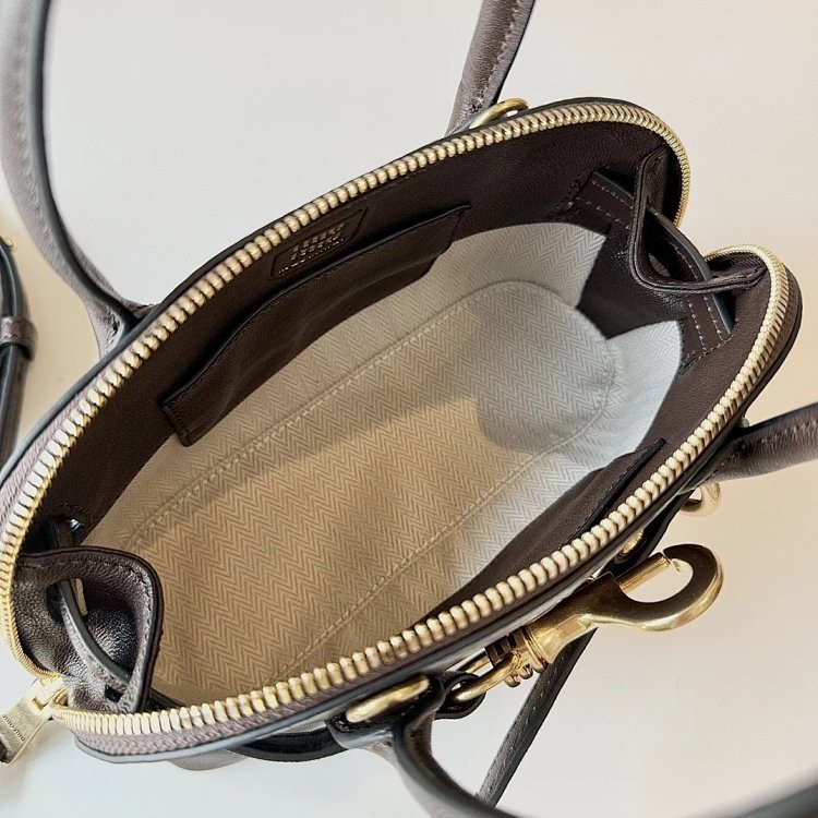 Miumiu handbag shoulder bag crossbody bag women's bag shell bag | Suyperbuy Spreadsheet