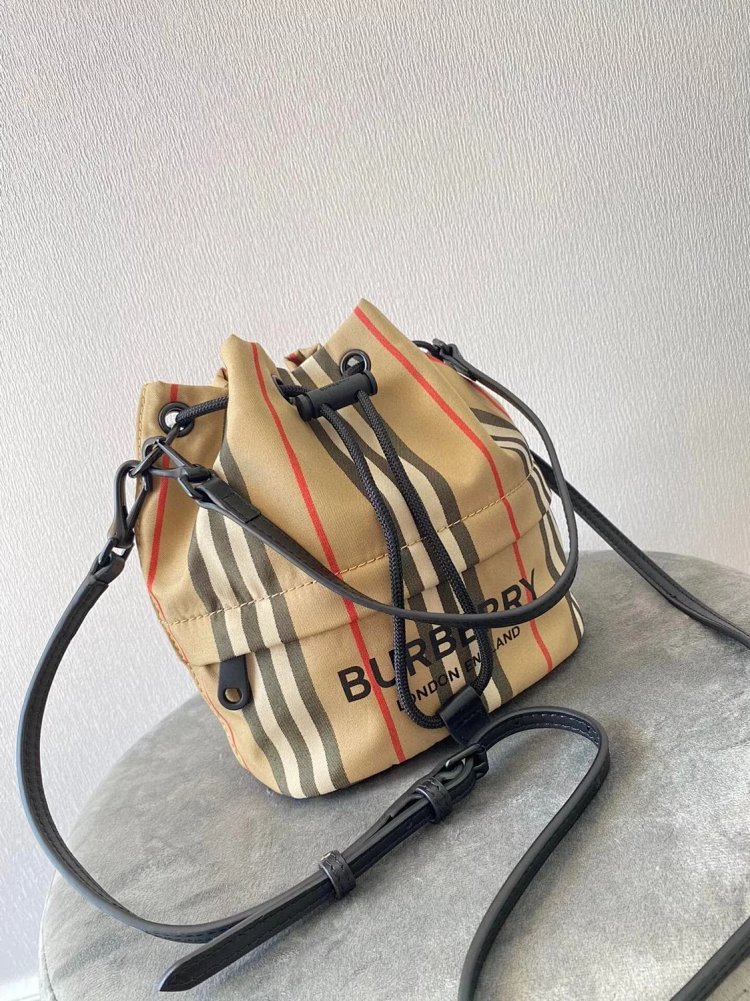 Burberry storage classic plaid canvas bucket bag drawstring bag | Suyperbuy Spreadsheet