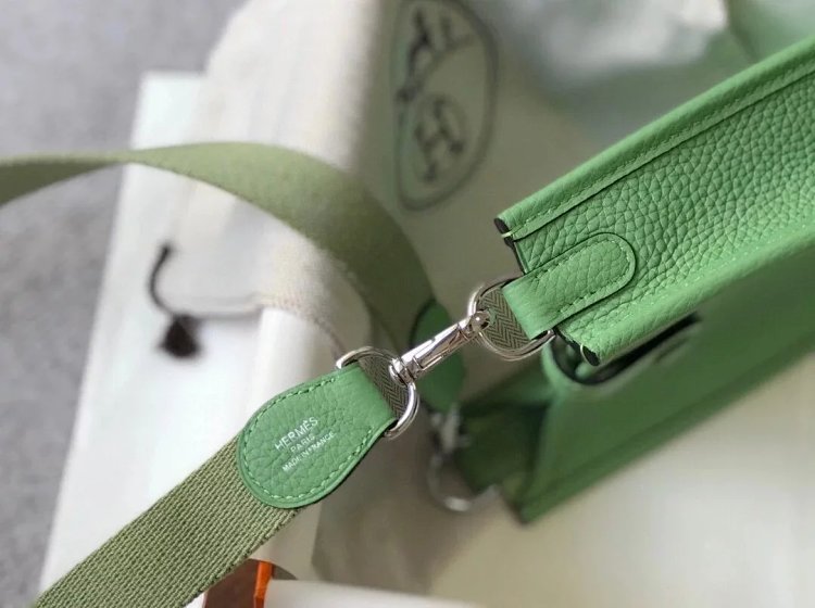 Hermes mini calf leather hollow shoulder crossbody buckle women's bag | Suyperbuy Spreadsheet