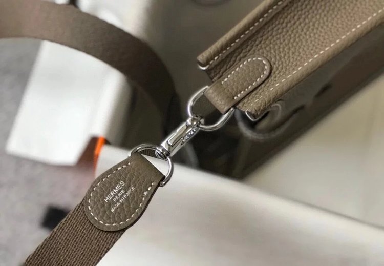 Hermes mini calf leather hollow shoulder crossbody buckle women's bag | Suyperbuy Spreadsheet