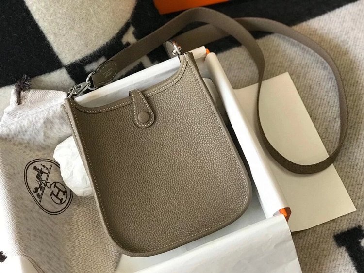 Hermes mini calf leather hollow shoulder crossbody buckle women's bag | Suyperbuy Spreadsheet