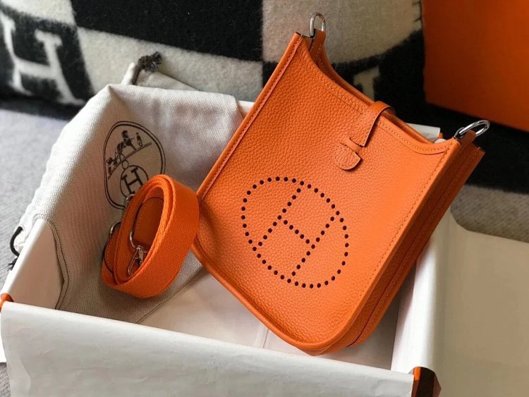 Hermes mini calf leather hollow shoulder crossbody buckle women's bag | Suyperbuy Spreadsheet