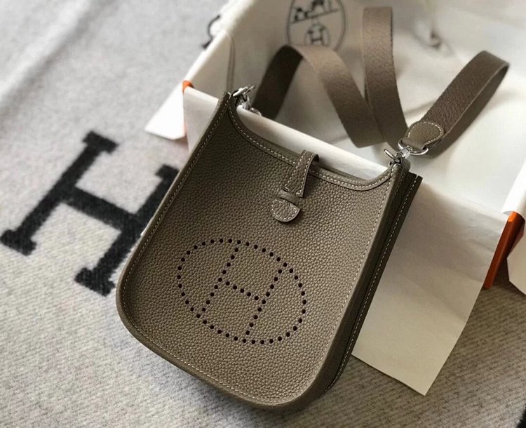Hermes mini calf leather hollow shoulder crossbody buckle women's bag | Suyperbuy Spreadsheet