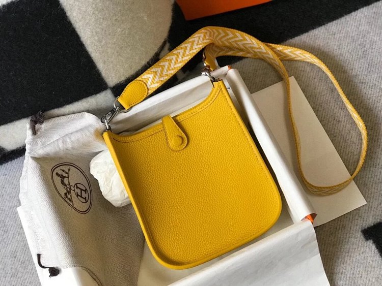Hermes mini calf leather hollow shoulder crossbody buckle women's bag | Suyperbuy Spreadsheet