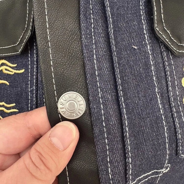 EVISU Heavy Industry Embroidered Cowboy Coat | Suyperbuy Spreadsheet