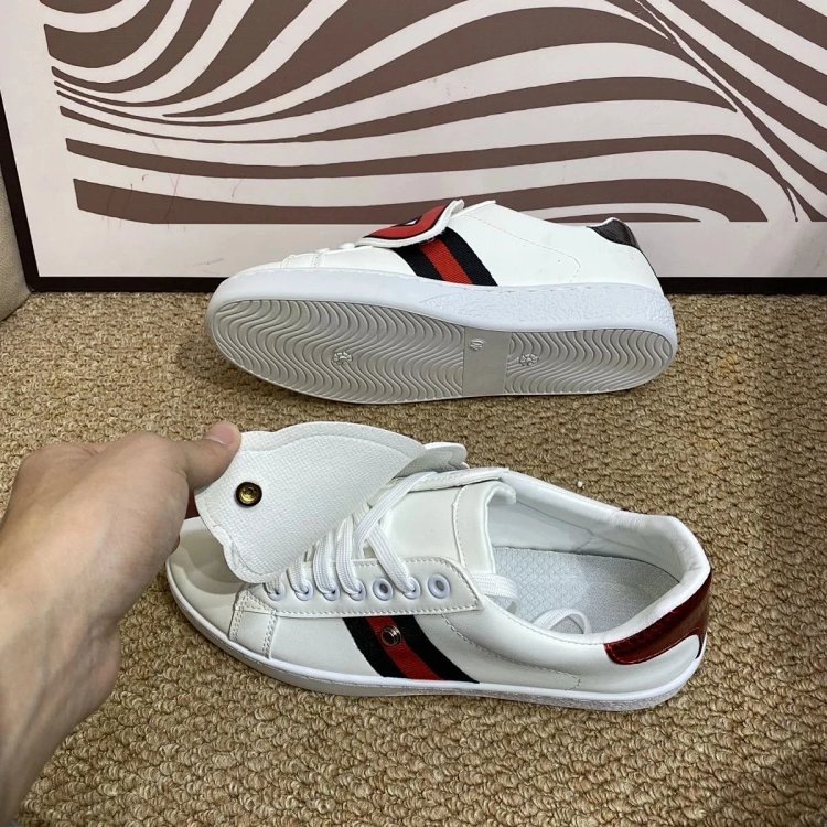 Gucci kisses red lips in white shoes | Suyperbuy Spreadsheet