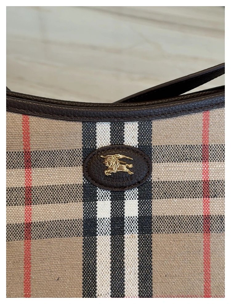 Burberry  Classic British plaid crossbody bag | Suyperbuy Spreadsheet