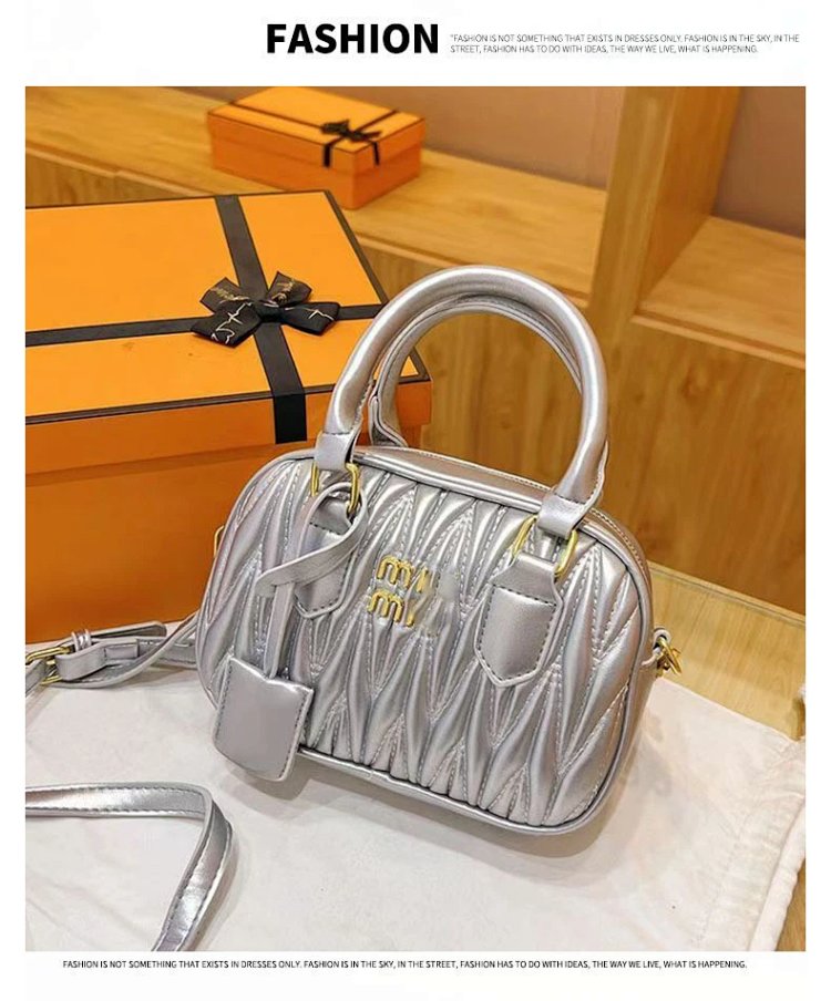 miumiu  Retro leather crossbody bag | Suyperbuy Spreadsheet