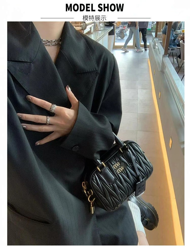 miumiu  Retro leather crossbody bag | Suyperbuy Spreadsheet