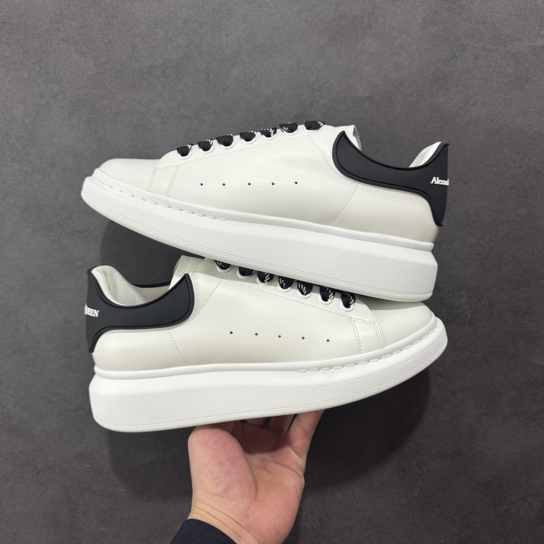 Alexander McQueen Sneaker SH528146