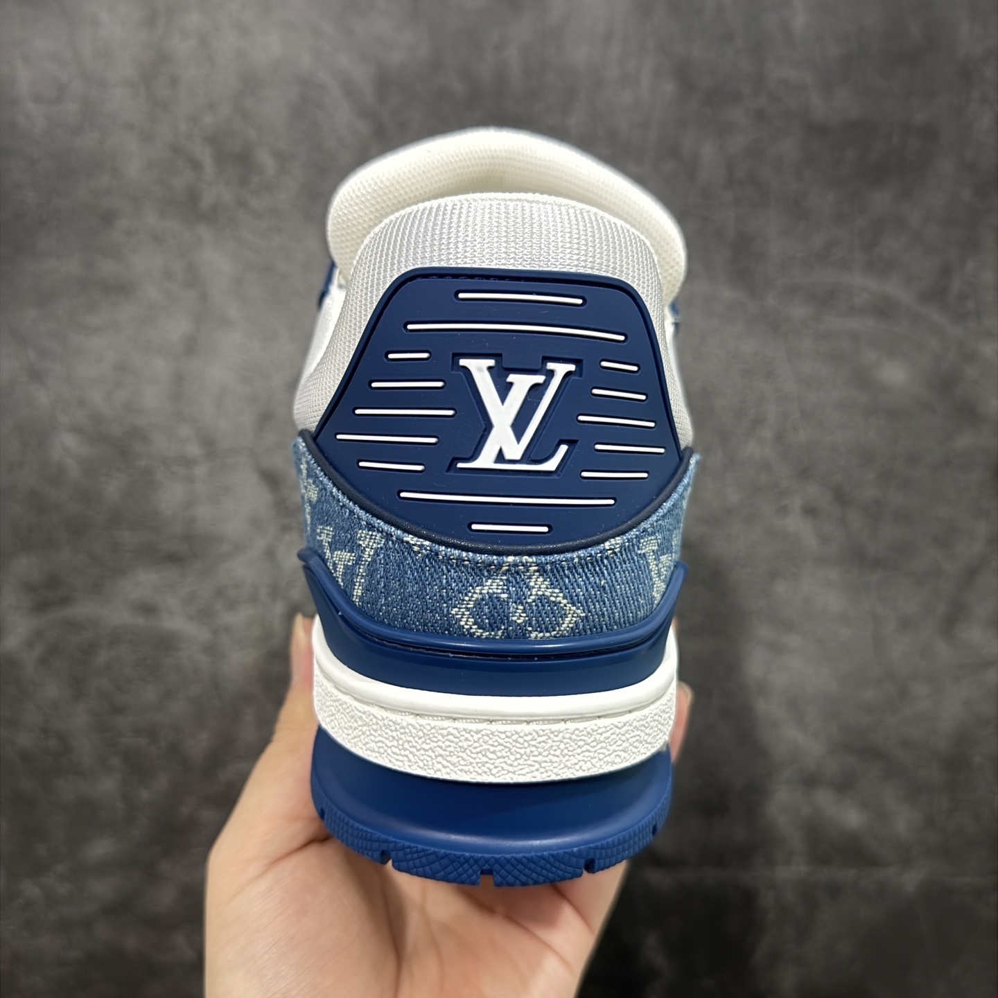 Louis Vuitton  Trainer Sneaker T538001 | Suyperbuy Spreadsheet