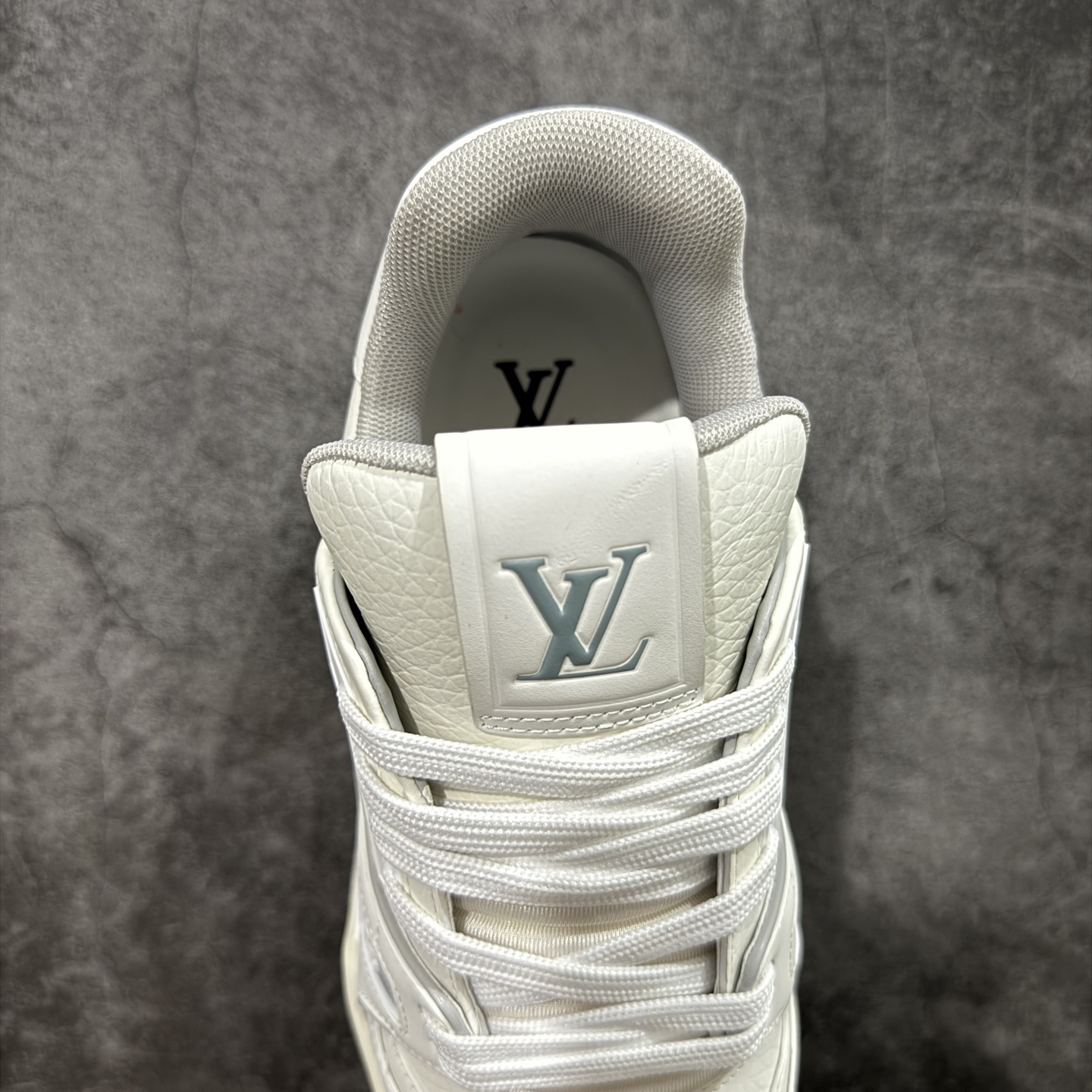 Louis Vuitton  Trainer Sneaker T538002 | Suyperbuy Spreadsheet