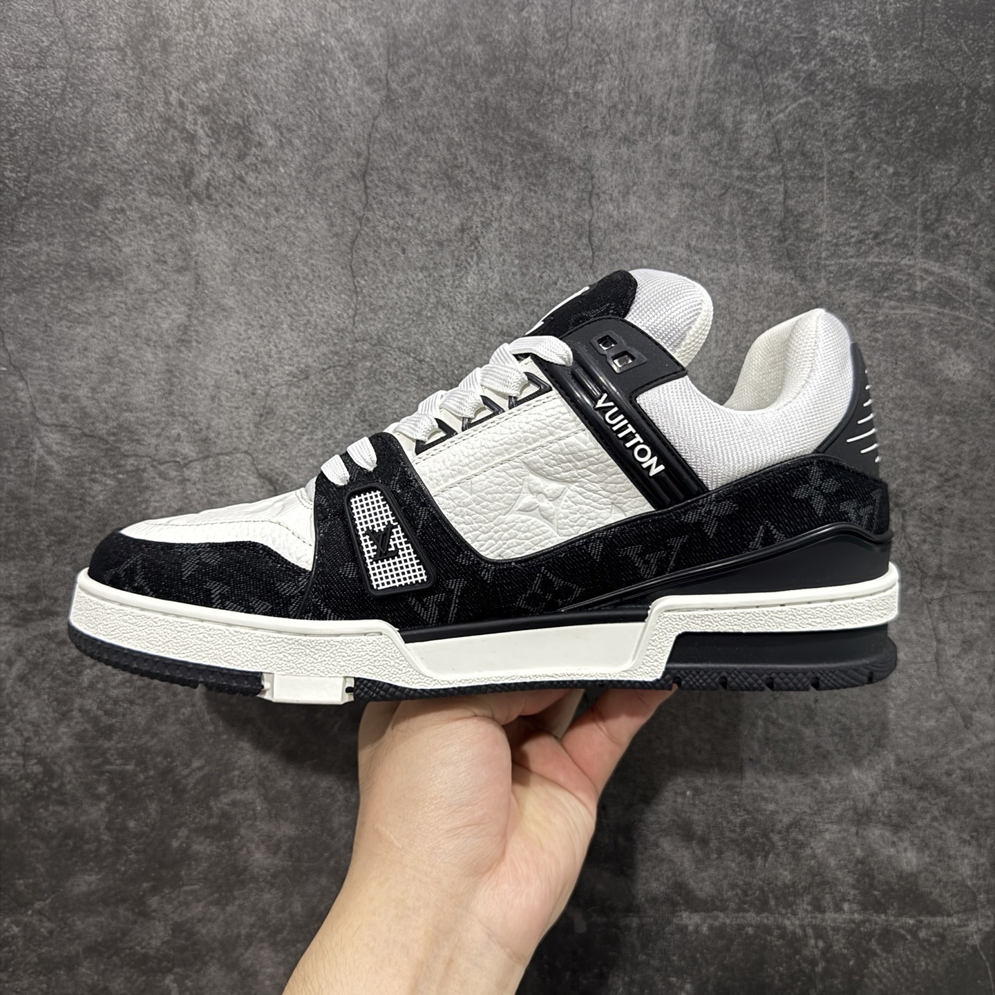 Louis Vuitton  Trainer Sneaker T538004 | Suyperbuy Spreadsheet