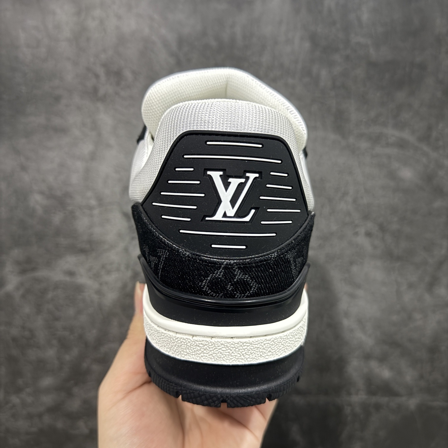 Louis Vuitton  Trainer Sneaker T538004 | Suyperbuy Spreadsheet