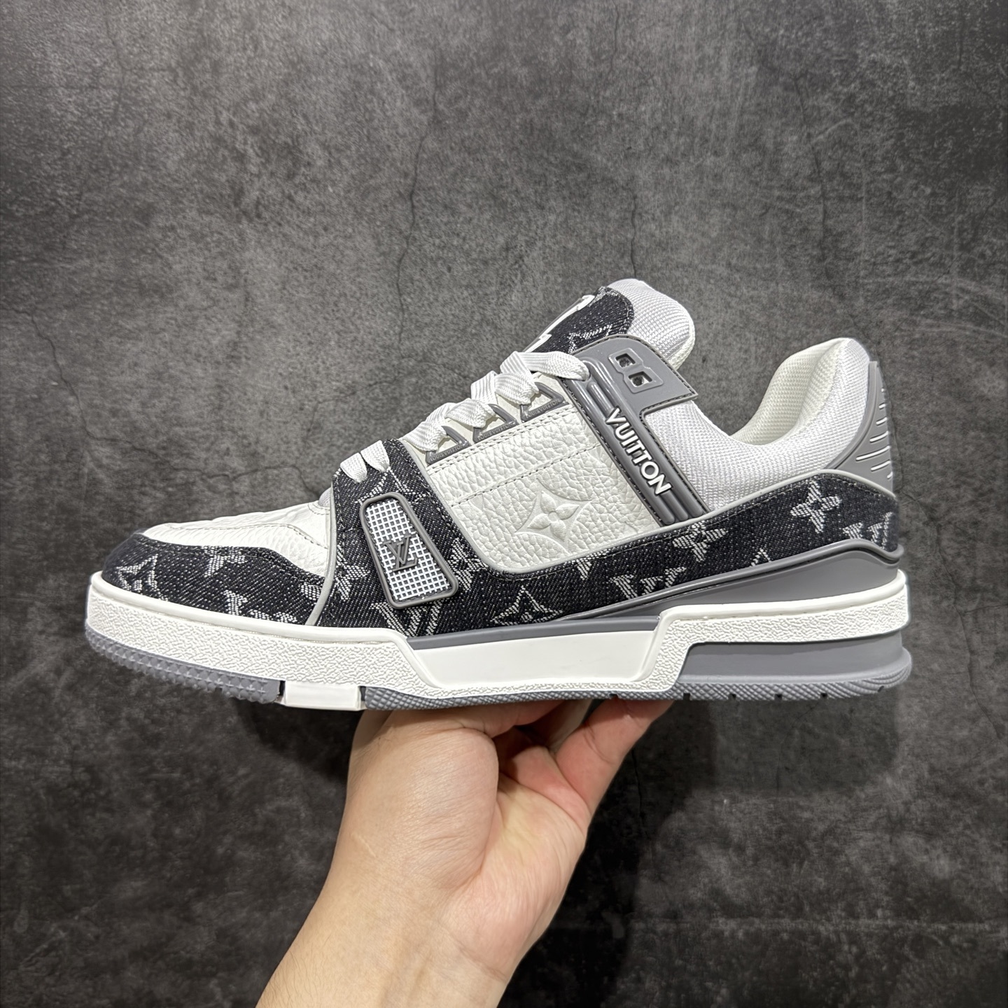 Louis Vuitton  Trainer Sneaker T538003 | Suyperbuy Spreadsheet