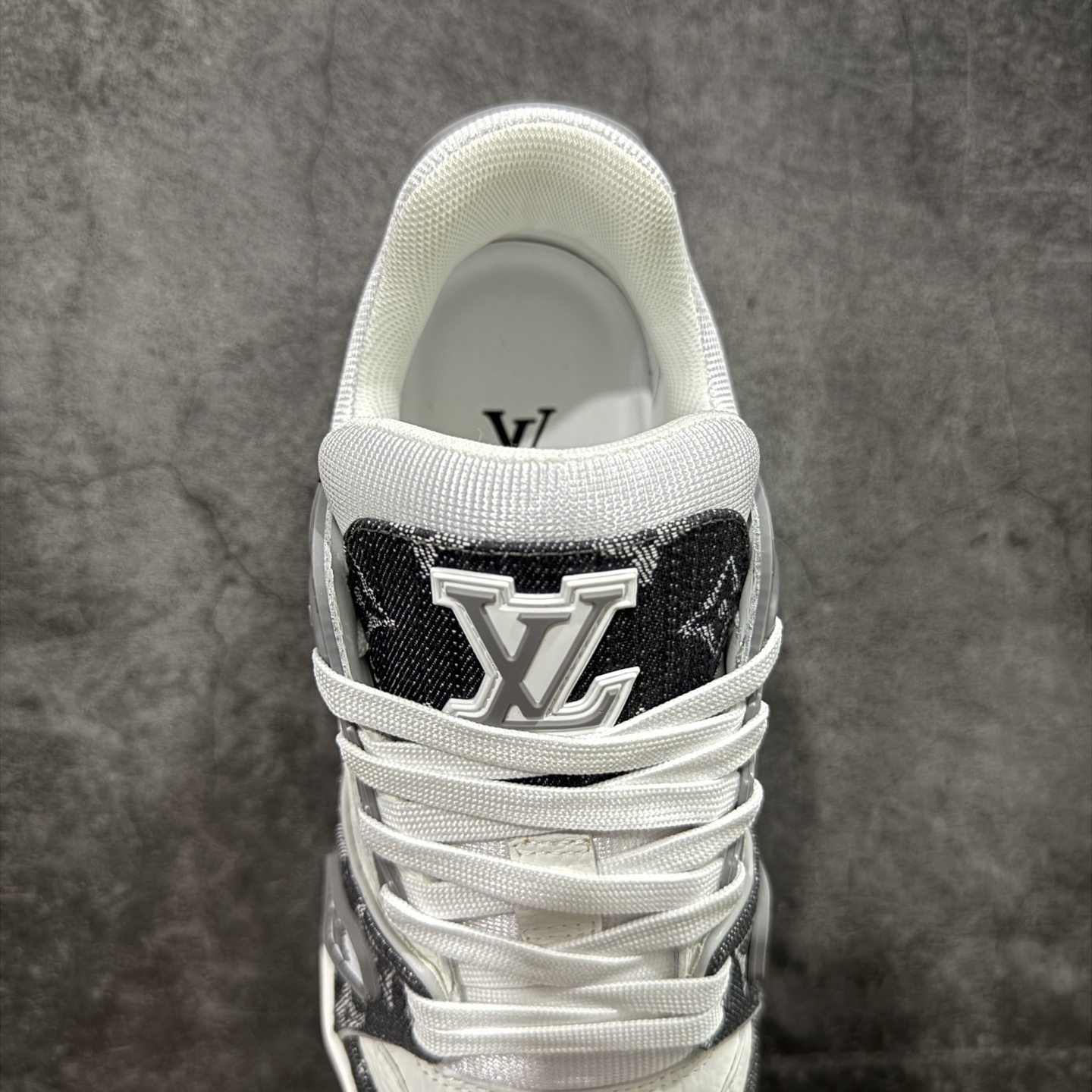 Louis Vuitton  Trainer Sneaker T538003 | Suyperbuy Spreadsheet