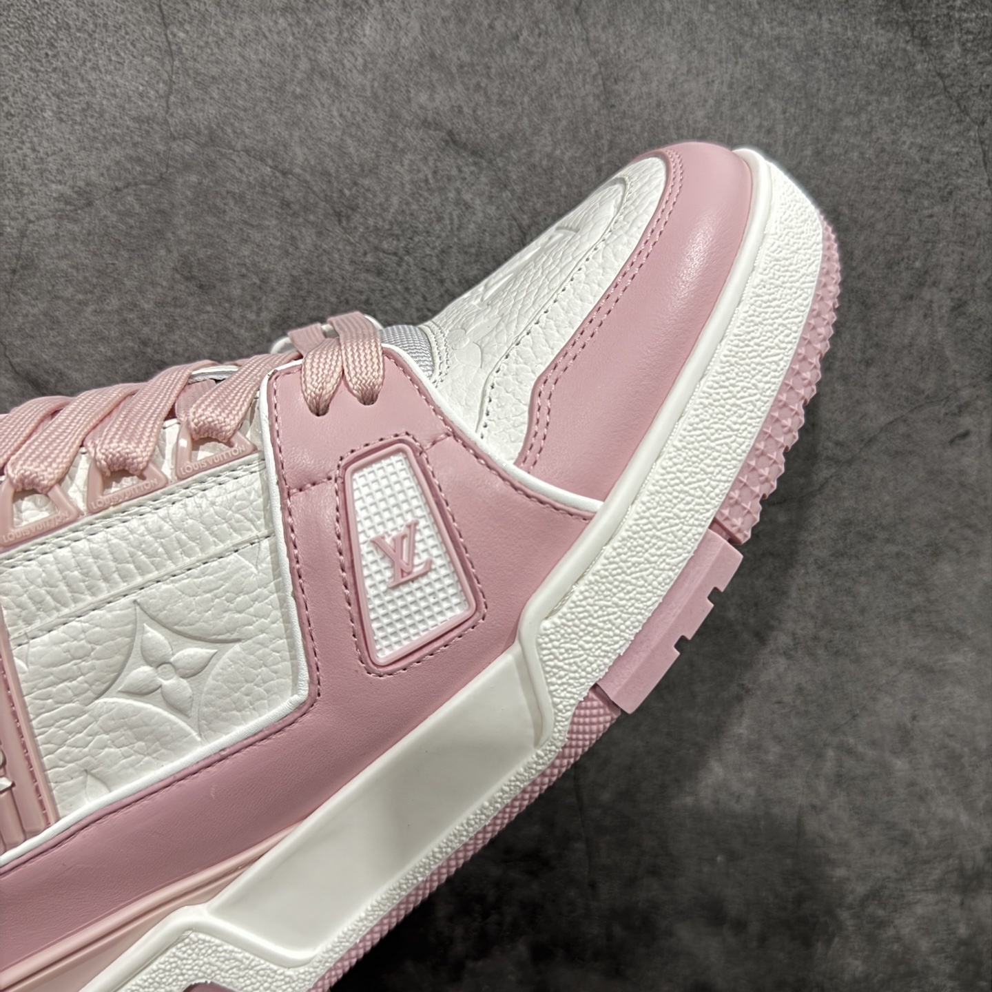 Louis Vuitton  Trainer Sneaker T538005 | Suyperbuy Spreadsheet