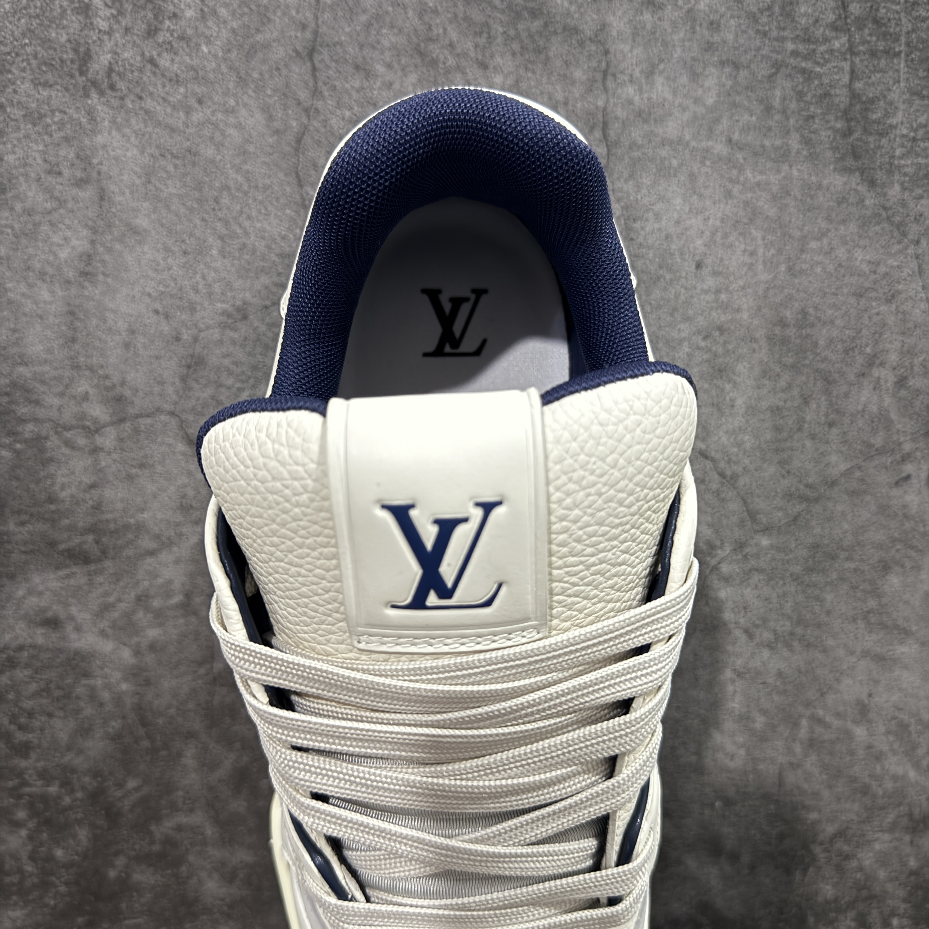Louis Vuitton  Trainer Sneaker T538006 | Suyperbuy Spreadsheet