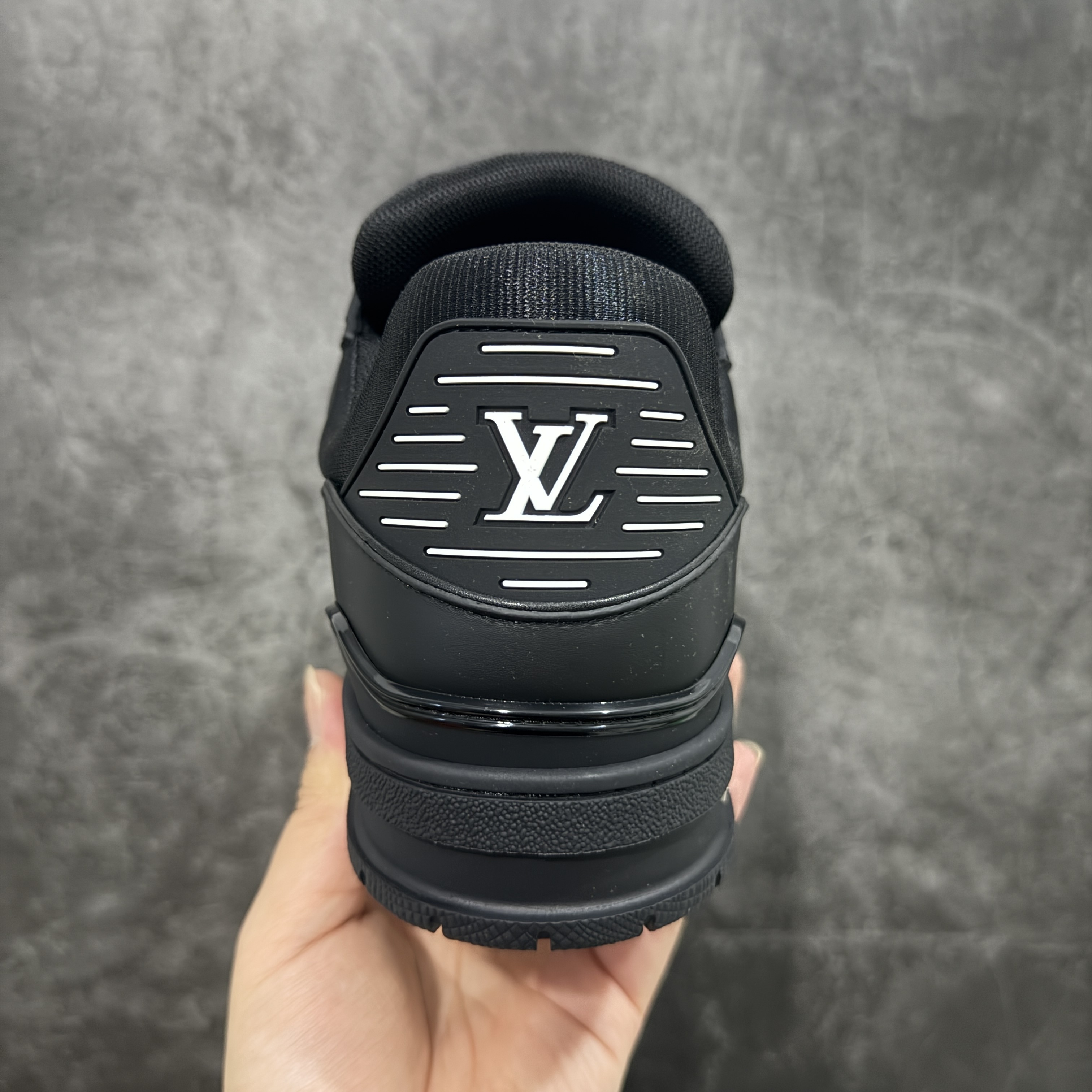 Louis Vuitton  Trainer Sneaker T538007 | Suyperbuy Spreadsheet
