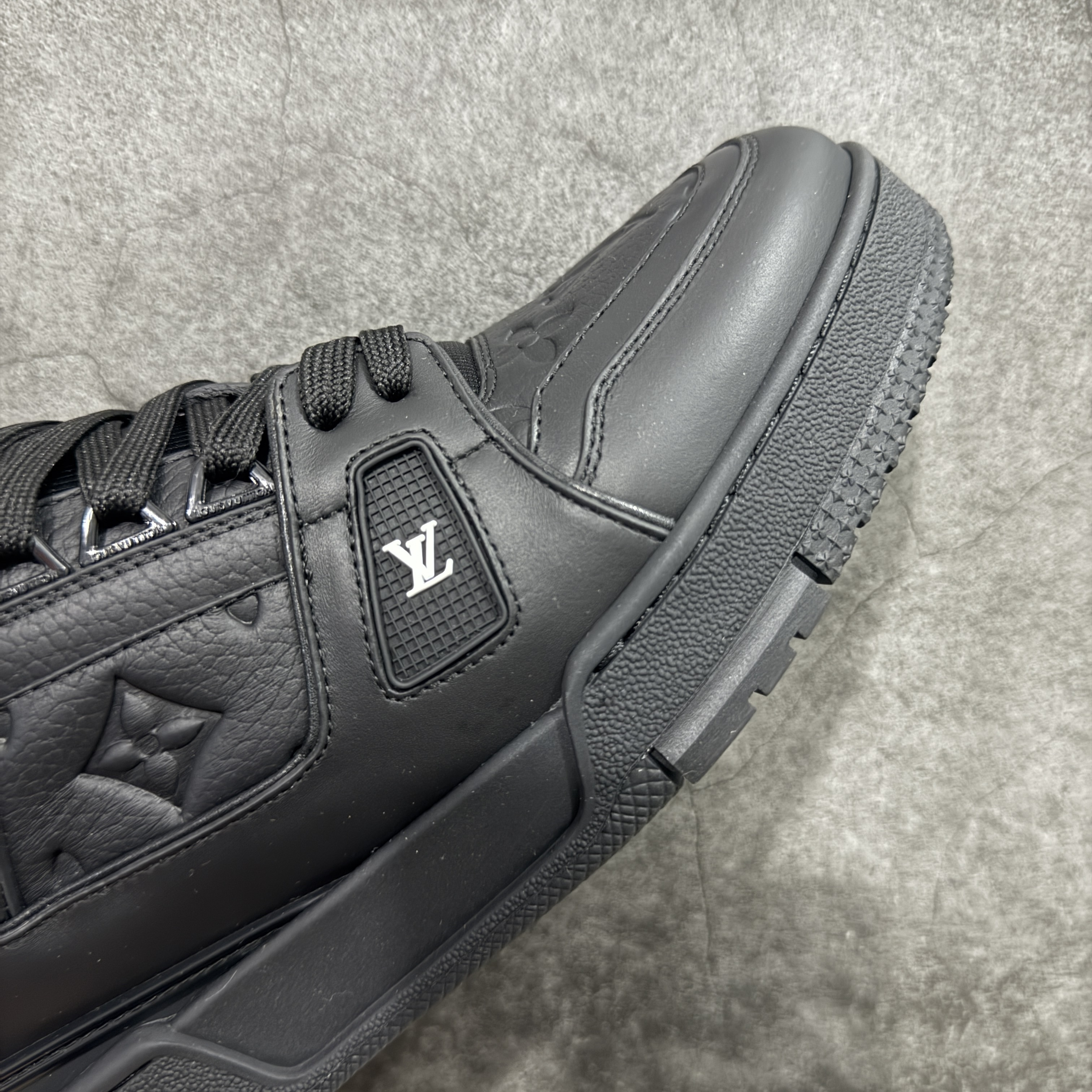 Louis Vuitton  Trainer Sneaker T538007 | Suyperbuy Spreadsheet