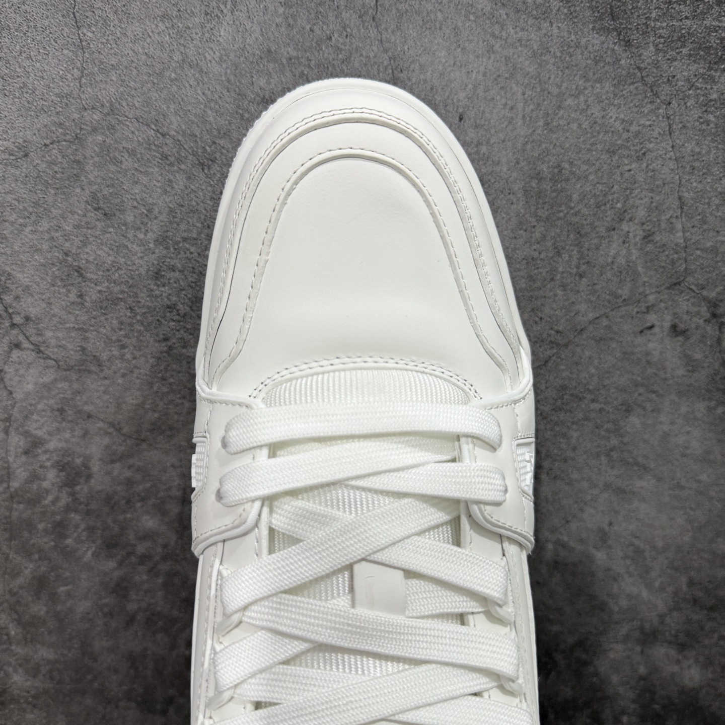Louis Vuitton Trainer Sneaker T538008 | Suyperbuy Spreadsheet