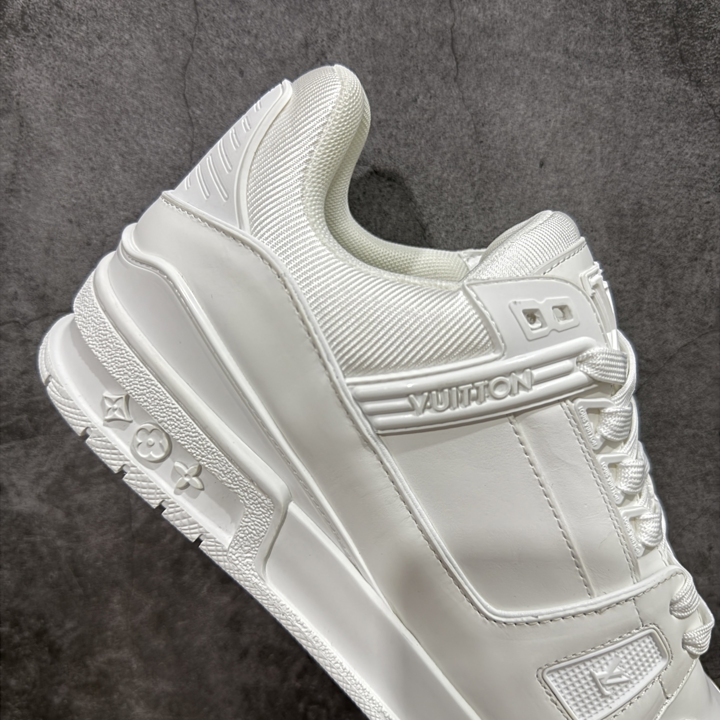 Louis Vuitton Trainer Sneaker T538008 | Suyperbuy Spreadsheet