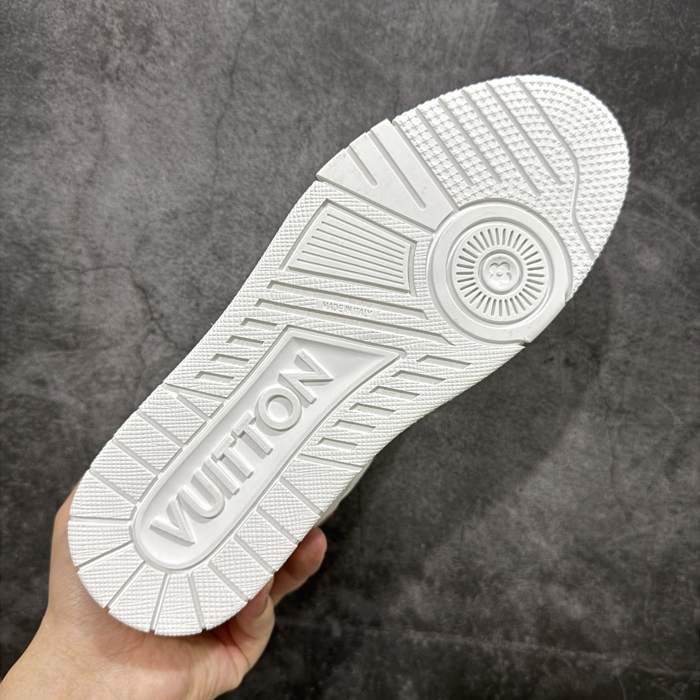 Louis Vuitton Trainer Sneaker T538008 | Suyperbuy Spreadsheet