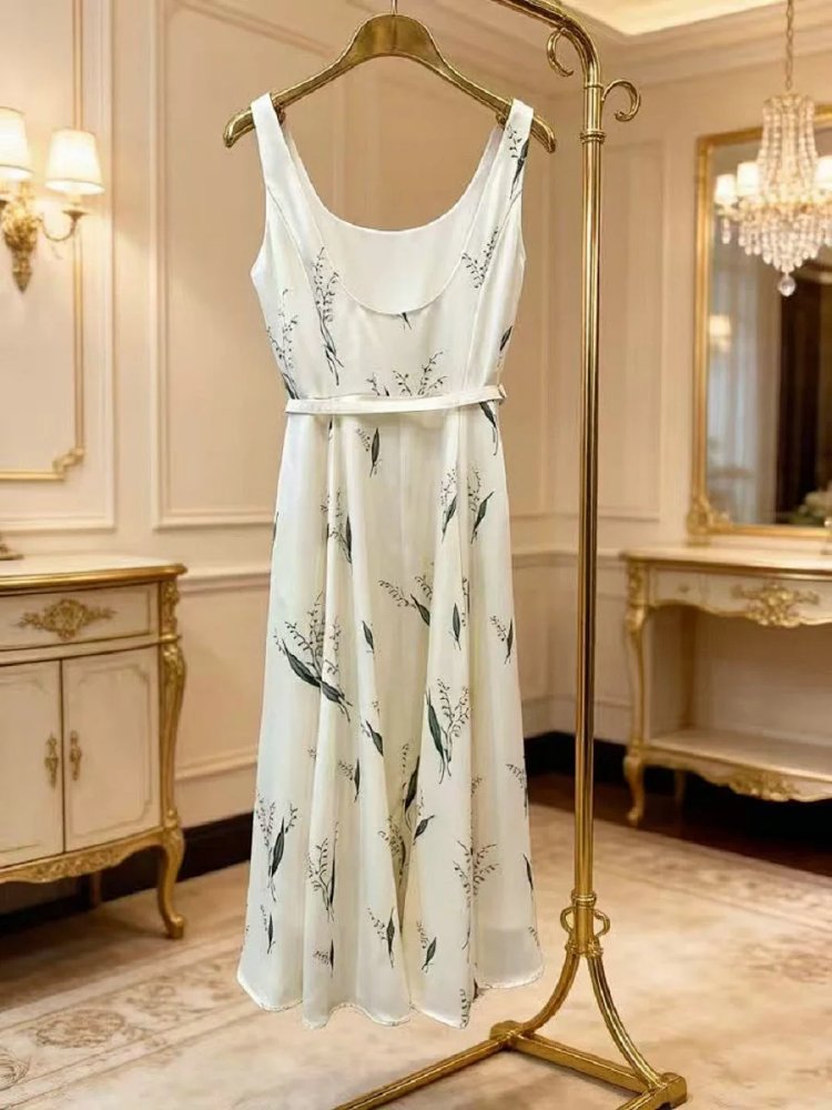 skirrt  Summer new product French retro lily of the valley print suspender skirt | Suyperbuy Spreads